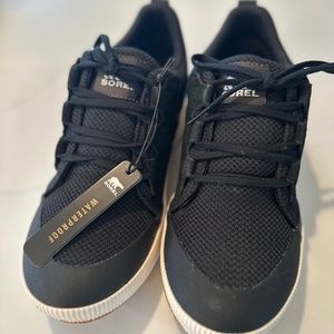 Sorel Out and About III Waterproof Sneaker sizes 8.5 NWT